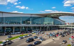 أسرع رحلة طيران مباشرة من جدة إلى القاهرة هي 2 ساعة 5 دقيقة. Cairo International Airport