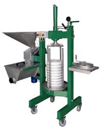 Notre Materiel Oleicole Et Extracteur D Huile Tom Press