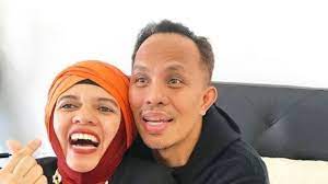 Kisah keluarga gen halilintar ini cukup inspiratif dan dapat dicontoh semangat, kerja keras. Waduh Selain Penipu Warganet Ini Juga Bilang Ayah Atta Halilintar Punya Istri Kedua Herstory