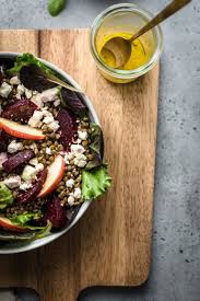 Salade Complete Aux Lentilles Vertes Betterave Pomme Avocat Feta Lilie Bakery Recette Recettes De Cuisine Recette Salade Lentilles Lentilles Vertes