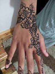 She came to the west end farmers market on august 7 as part of national farmers market week and was totally a hit! Pin By Virginia Fosquinha On Henna Hands Henna Tattoo Designs Arabic Henna Designs Lace Tattoo