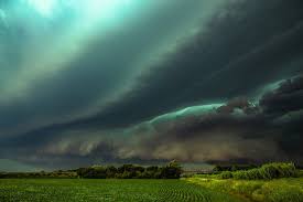 A tornado is a violently rotating column of air that is in contact with both the surface of the earth and a cumulonimbus cloud or, in rare cases, the base of a cumulus cloud. Tornadoliste Deutschland Posts Facebook