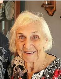 Deborah Waugh's Instagram, Twitter & Facebook