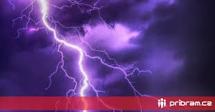 Července 2021 vydatný déšť v pondělí odpoledne zaměstnal hasiče na děčínsku, kde padaly stromy, voda zaplavila i. Meteorologove Varuji V Sobotu Budou Silne Bourky Hrozi Krupobiti Pribram Cz Www Pribram Cz