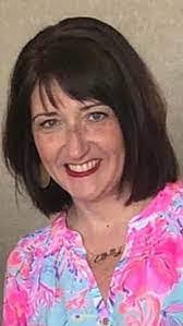 Shelly Egan's Instagram, Twitter & Facebook