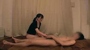 美人JDセラピストが悪質客に金で釣られてハメられてしまい、別の意味でもハメられてしまいました！ - XNXX.COM