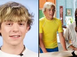 Ross Lynch says he wasn't allowed to kiss or take his shirt off in Teen  Beach Movie