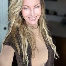 Kate Tice's Instagram, Twitter & Facebook