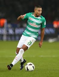 Serge Gnabry Photos Photos Hertha Bsc V Werder Bremen Bundesliga Serge Gnabry Bremen Running
