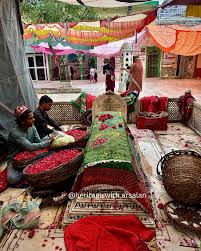 Emperor Humayun from drowning ...