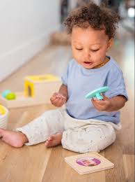 Puzzles offer an opportunity for a child to build his vocabulary and improve his language skills. How Puzzle Progression Benefits Toddlers Lovevery