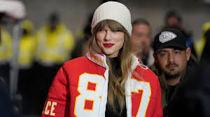 Fury as extremely graphic AI pictures of Taylor Swift go viral and outraged  fans call out image-makers for harassment and predatory behavior | Daily  Mail Online