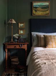 Check spelling or type a new query. Mixing It Up 12 Bed Linen Pairings That Take The Guesswork Out Of Making Your Bed Look Good Bobby Berk