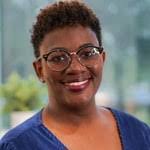 Elizabeth Lomax's Instagram, Twitter & Facebook