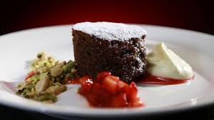 Cette Recette De Torte Au Chocolat Sans Farine Avec Fraises Macerees Est Tiree De L 39 Emission Ca Va Chauffer Australie Food Desserts Pudding