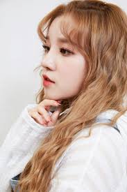 190426 Hot Idol Weibo Update Keep Running Yuqi G I Dle Soyeon Rapper K Pop