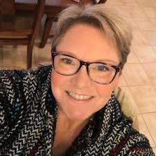 What jobs are available in Dillon, Montana, that work with a college  student schedule?