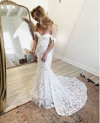Poppy Stardust Fittings With Yyiemy At Bride Kc Love This X Ruedeseine Ruedeseinebrid Wedding Dress Gallery Rue De Seine Bridal Wedding Dresses Lace