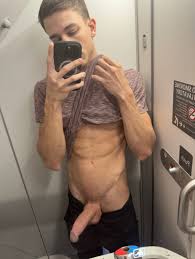 Parker Ambrose on X: Since last time I posted an airplane pic someone said  “youre supposed to be naked” t.cobS17I2tkQQ  X