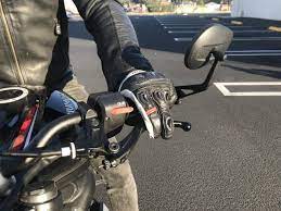 Two Fingers Is All Anyone Needs To Effectively Modulate The Clutch Lever Using All Four Fingers To Operate The Clutch Is Perfectly Okay When Bike Riding Lever