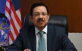 Ketua setiausaha negara (ksn) baharu, datuk seri mohd zuki ali melapor diri di pejabat ketua setiausaha negara di perdana putra di sini, hari ini. Zuki Ali Ketua Setiausaha Negara Baru Free Malaysia Today Fmt