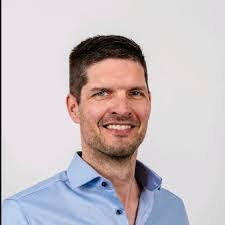 Beth Kuttner's Instagram, Twitter & Facebook