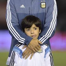 Diego maradona and sergio aguero with the striker's son benjamin (afp via getty). Benjamin Aguero Maradona Startseite Facebook