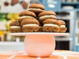 Pumpkin Whoopie Pies Recipe Pumpkin Whoopie Pies Desserts Pumpkin Whoopie Pie Recipe