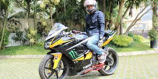 Modif ringan yamaha r15, aplikasi cover headlamp bikin via motohits.com. 10 Transformasi Modifikasi Vixion Ala Ninja 250 Otosia Com