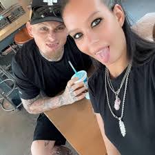 Della Mclendon's Instagram, Twitter & Facebook