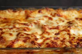 Lasagne Alla Bolognese Storia E Ricetta La Cucina Italiana In 2020 Italian Cuisine Recipe Recipes Cooking Recipes