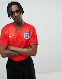 Shop official england football gear including 2018 england jerseys, kits, shirts and more england soccer apparel from our england football shop online today. Nike Football England Away Vapor Match Shirt In Red 893869 600 Asos