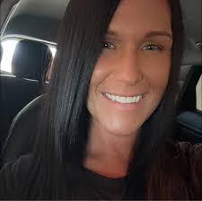 Curly hair salon or stylist in Brunswick area