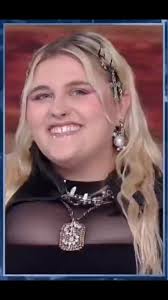 Se non vi piace il mio corpo, fate di non essere come me in tutta la vostra  vita”- Che bello vedere l'emozione di BigMama mentre riascolta le sue  bellissime parole al Primo