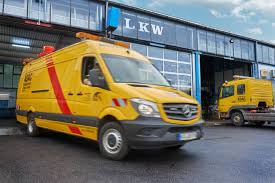 It would be more aptly described today as an individual mobility association since it looks more broadly at all transport options ensuring individual mobility. Adac Truckservice Fahrzeugschutzplus Fur Nutzfahrzeuge Startet Pannenservice Strassenguterverkehr Unternehmens Wirtschaft Und Branchen Nachrichten Sonst News Transport Die Zeitung Fur Den Guterverkehr Lkw Speditionen Fuhrpark