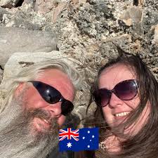 How does one attach thrusters etc at an angle to the side of the ship? Like  diagonally? I can only snap