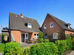 Wir informieren sie gerne kostenfrei über neue angebote zu ihrer haussuche in wyk auf föhr. Ferienwohnungen In Wyk Und Wrixum Auf Fohr Haus Wolfgarten