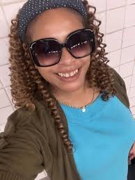 Dude, no need to find a wifey when 4 days ago you still talk about her  through your threads. Heal yourself first. ◡̈