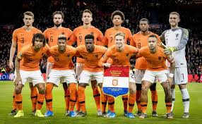 In 1915 wordt in den bosch de rkvb (roomsch katholieke voetbalbond) opgericht. Oranje Oefent In November Tegen Spanje Nederlands Voetbal Ad Nl