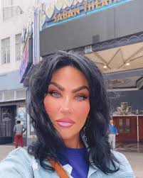 Drove to Beverly Hills this morning to be in the presence of  @michaelbbeckwith . My first time back to Agape in years and it was  wonderful! I took a pic of the