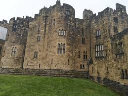 You just need to unlock your pass at the unlock station. Patio Interior Do Castelo Picture Of Skip The Line Alnwick Castle Family Pass Ticket 2 Adults And Up To 4 Children Tripadvisor