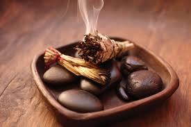 Le Pouvoir De La Purification Les Differents Types D Herbes Bienfaisantes Leurs Proprietes Curatives Sante Bien Etre Recettes De Savon Alimentation
