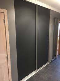 Dressing Avec Portes Coulissantes Pour Un Vestiaire Ideale Egalement Pour Un Hall D Entree Ou De Nuit