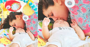 Saif ali khan's sister saba shares new picture of kareena kapoor's baby as he turns one month old. Sara Ali Khan Shares First Ever Picture With Her Half Baby Brother Jeh Photogallery Etimes
