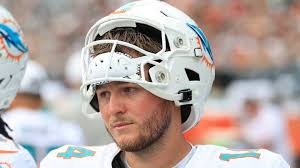 Quinn Ewers' Opportunity to Learn from Tua Tagovailoa's Leadership and on-field Decisions