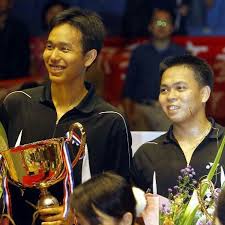 Markis memulai karier profesionalnya pada 2005 dan berpasangan dengan hendra setiawan. Antonius Agustian On Twitter Sementara Markis Kido Hendra Setiawan Tampil Sebagai Juara Ganda Putra China Open Super Series 2007 Dengan Mengalahkan Xie Zongbo Guo Zhendong Chn 21 12 21 19 Hendra Kido Masih Kinyis Kinyis 11 Tahun Yang