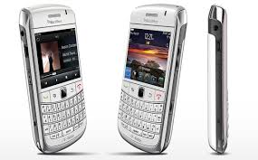 BlackBerry Bold 9780 specs, review ...