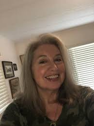 I love long hair, even when I'm 72 years old ☺️what do you think?