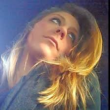 Beth Holmes (lurabethholmes)