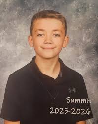 This kid right here made "A" honor roll!! Summit we are so proud of you and  the young man you are turning out to be! You love the Lord, football,  hunting and